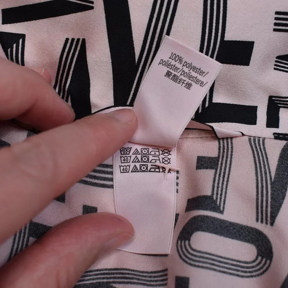 Victorias Secret Love Pajama Shirt Sz M Pink Satin Button Down Sleep Lounge PJs - Picture 11 of 15